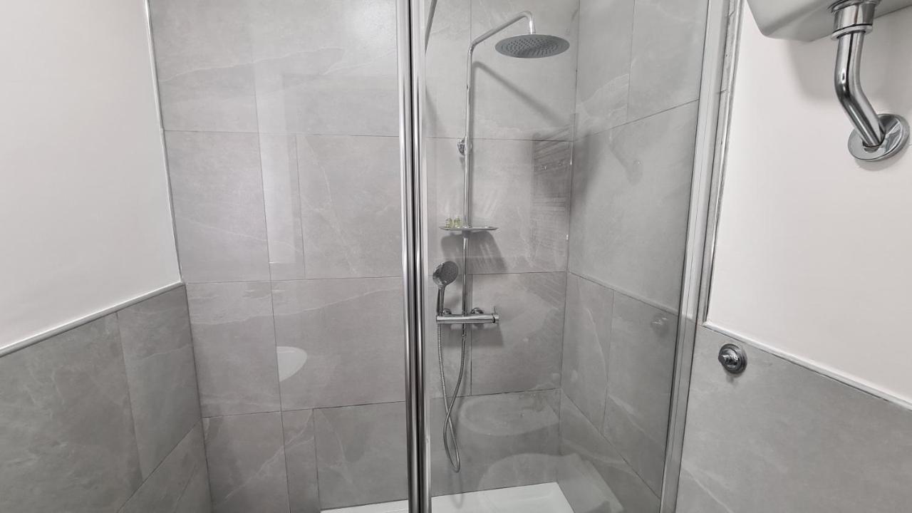 רומא Diasof Apartments מראה חיצוני תמונה
